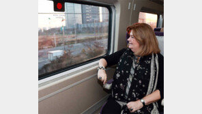 IOC 조정위원장 “평창 가는 길, KTX 강추”