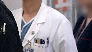 이국종 “의료진 인권은 없는가?…北 병사 분변 얼굴에 튀면서 진료해”