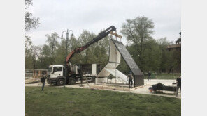 27평짜리 집 한 채를 6시간 만에 ‘뚝딱’…신개념 ‘접이식 주택’ 탁월