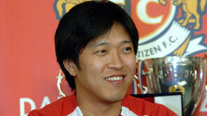 고종수 수원 코치, 대전 사령탑으로…김호 신임 사장과 호흡 