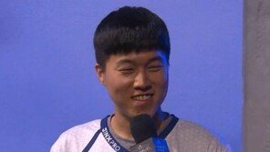 [SWC2017] 서머너즈워 한국대표 지돌, 일본대표 유티플레이 꺾고 8강행