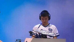 [SWC2017] 서머너즈워 파리대표 캡존, 뉴욕대표 타이거 꺾고 8강행