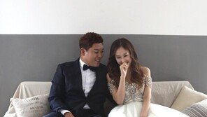 SK 임준혁, 4년 열애 끝 12월 결혼…웨딩화보 보니 ‘달달’