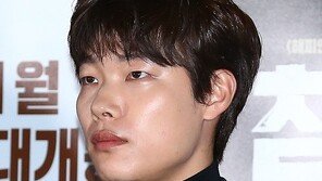 조승우→최승현→류준열?…소속사 “타짜3 주연 제안, 검토중”