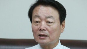 ‘원내대표 경선 출마’ 한선교 “홍준표 사당화 막겠다”