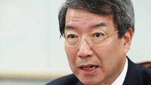 정운찬 전 국무총리는 야구 에세이 펴낸 야구광