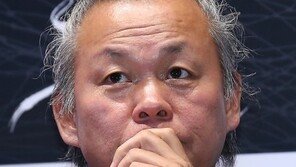 김기덕, 여배우 폭행 혐의로 檢 소환…“연기 지도, 고의 아냐”