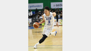 [바스켓볼 피플] KCC 이정현 “빨리 100% 컨디션 만드는게 프로의 도리”