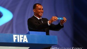 마라도나·카푸·푸욜…8인의 전설들이 추첨