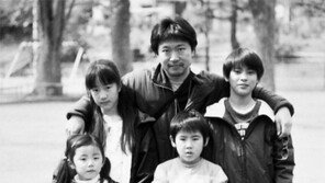 [책의 향기]고레에다 감독이 슬픔을 치유하는 법