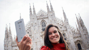 LG 스마트폰 V30 유럽시장 노크