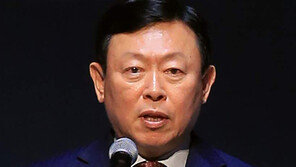 신동빈, 日주주 적극 접촉… 선고 앞두고 ‘경영권 단속’