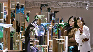 예술작품 같은 장갑