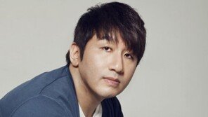 ‘방탄의 父’ 방시혁 대표, 대통령 표창 상금 1000만원 전액 기부…“역시 방버지”