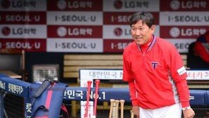 KIA 조계현, 수석코치→단장 파격 발탁…후배 김기태 감독과 ‘서열’도 정리