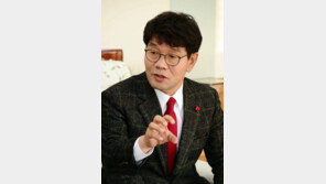 ‘3억 뇌물 수수’ 이청연, 인천교육감직 상실…징역 6년 실형 확정