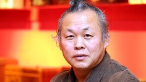‘여배우 폭행 혐의’ 김기덕 감독 벌금 500만 원에 약식기소