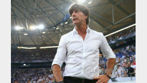 뭐지? F조 스파링 파트너에 아시아는 없다