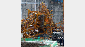 정부 대책 한달도 안돼 또 타워크레인 참사