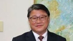 조원진, 또 ‘문재인 씨’ 호칭 논란…홍익표 “최소한의 예의 있어야 해”