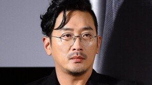 ‘신과 함께’ 하정우 “이마에 난 트러블 깨끗하게 지워져…CG 만족”