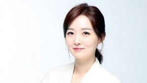‘새 소속사 계약’ 김소영 전 아나운서 “MBC 선·후배 동료들 응원해달라” 