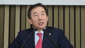 김성태 “與, 국민의당 이용만 할 뿐…동반세력으로 보지 않아”