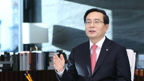 [오늘의 얼굴] 손태승 은행장 “능력 중심 투명 인사”