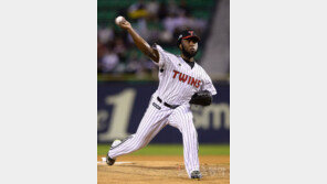 [콤팩트뉴스] LG, 소사와 재계약 성공 外