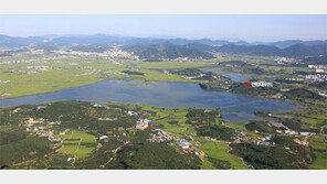 “철새 쫓는 주남저수지 전망대 공사 중단해야”