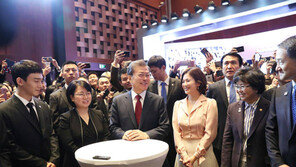 송혜교, 최고 한류스타다운 ‘민간외교’ 행보