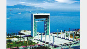 [여행, 나를 찾아서]중국 가는 훼리서 즐기는 ‘조항조 특별 공연’과 관광 이벤트 풍성