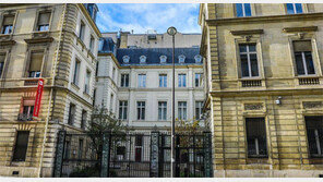 당사도 매각… 佛사회당 ‘혹독한 겨울’