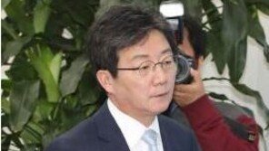 유승민 “안철수 대표 통합 결단 환영, 교섭창구 통해 즉각 협의 착수”