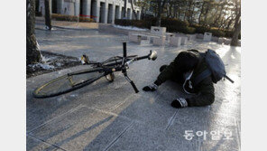 골절-합병증 유발… 겨울철 노인 ‘낙상 주의보’