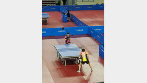 실업선수 잡은 11세 오준성, 탁구전설 아버지 뛰어넘는다