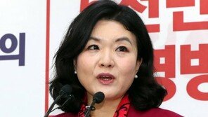 한국당 “류여해, 비이성적 기행, 정신분열증적 해당 행위…제명 해야” 맹공