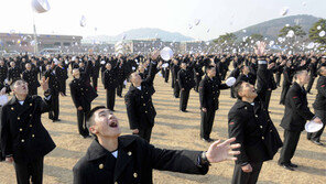 “이젠 나도 해군 수병이다”