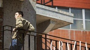  카페 오픈 이종석, 틈만나면 가게에…GD·유아인·조권·황보·예성 뒤 이어