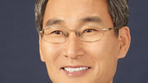 ‘한국당→민주당 입당 신청’ 권민호 거제시장 “文 정부 성공 이끌어낼 것”