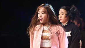 [동아포토]크리샤 츄, 소녀 카리스마