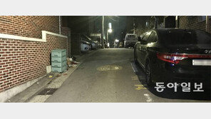 마구잡이 ‘거주자우선주차장’ 골목길 점령