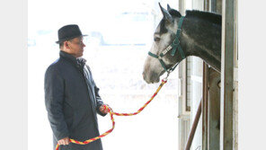 박흥진 조교사 700승 “34년 활동 후회 없다”