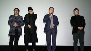 ‘1987’ 이한열 열사 役 강동원, 문재인 대통령과 영화 관람 뒤 감사함에 ‘눈물’