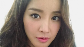 “귀한 생명, 기쁘다”…복싱하는 여 배우 이시영, 결혼 4개월만에 득남