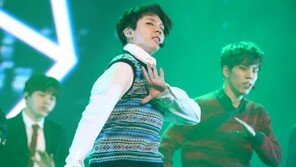 [동아포토]인피니트 남우현, 칼군무