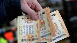 스케일이 다른 미국 복권…파워볼 6100억 원 잭팟 터졌다
