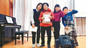 나이는 숫자일 뿐… ‘늦깎이 배움’ 열기 뜨겁다