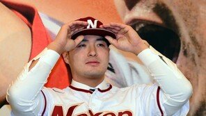 돌아온 박병호, “외국인타자에게 지지 않겠다”