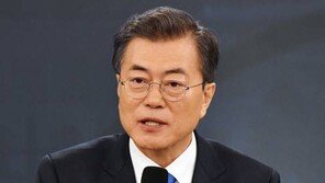 [문재인 대통령 신년기자회견] “10억엔 정부예산으로 해야 받은 분도 떳떳”